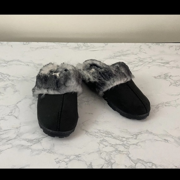 Soulmates Shoes - Brownlow Gifts Soul Mates Fuzzy Slip On Shoes Black Gray Women’s 5/6 B​​…​